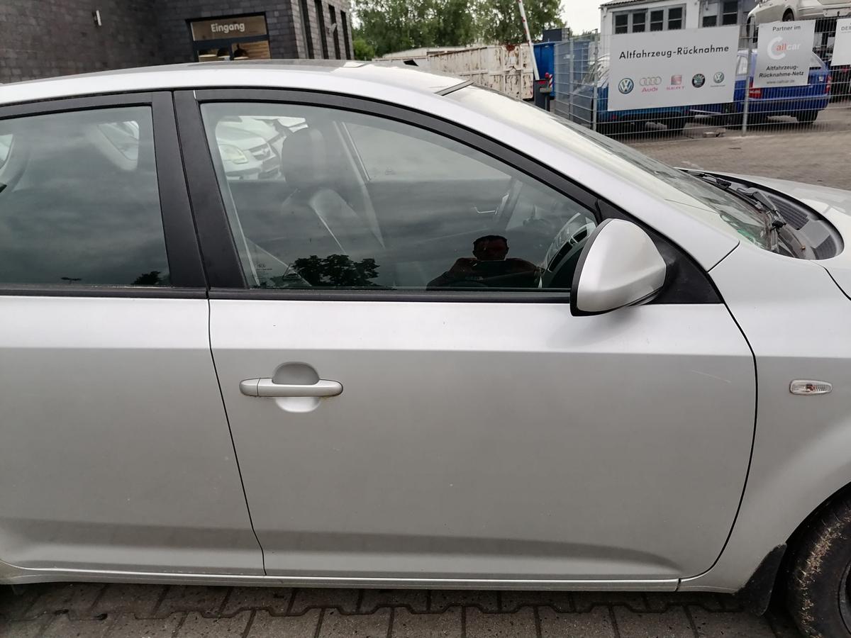 Kia Rio ED original T&uuml;r vorn rechts 9S Silber Rohbau Bj.2007